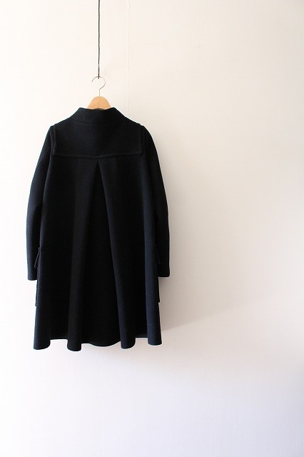 sacai luckのノーカラーダッフルコート入荷