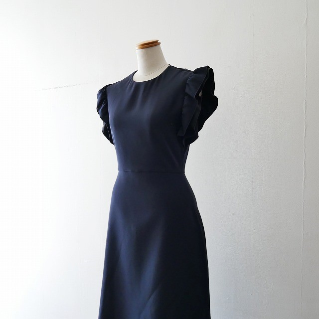 HAN Gathered-sleeve Dress