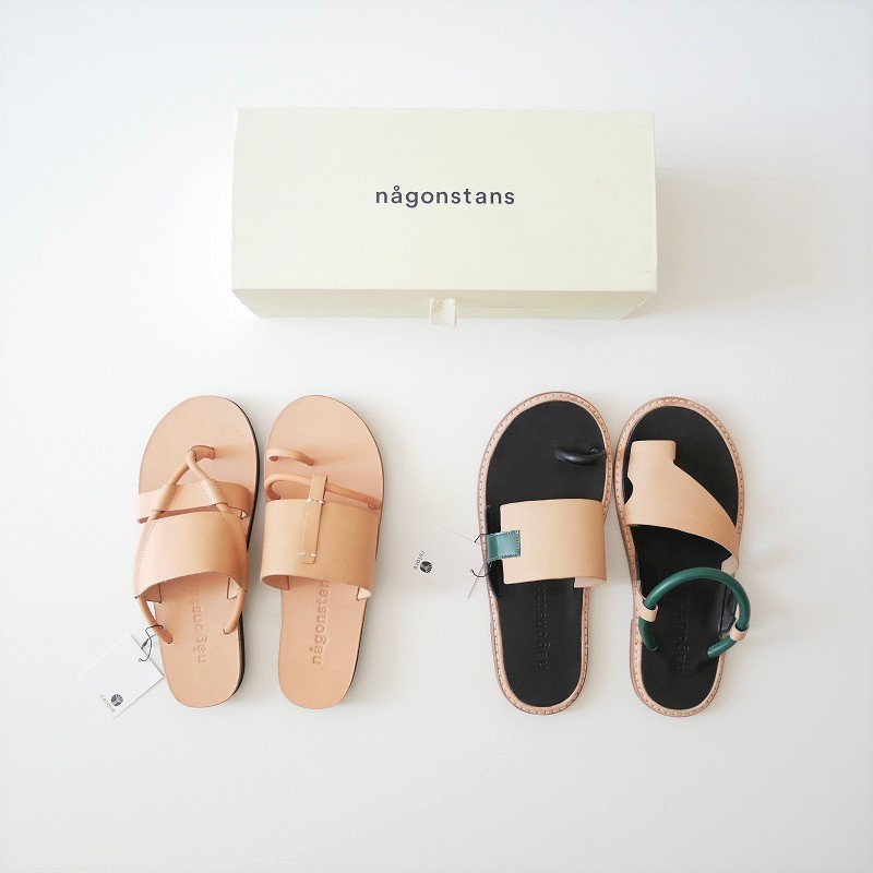 nagonstans / Asymmetry Sandals