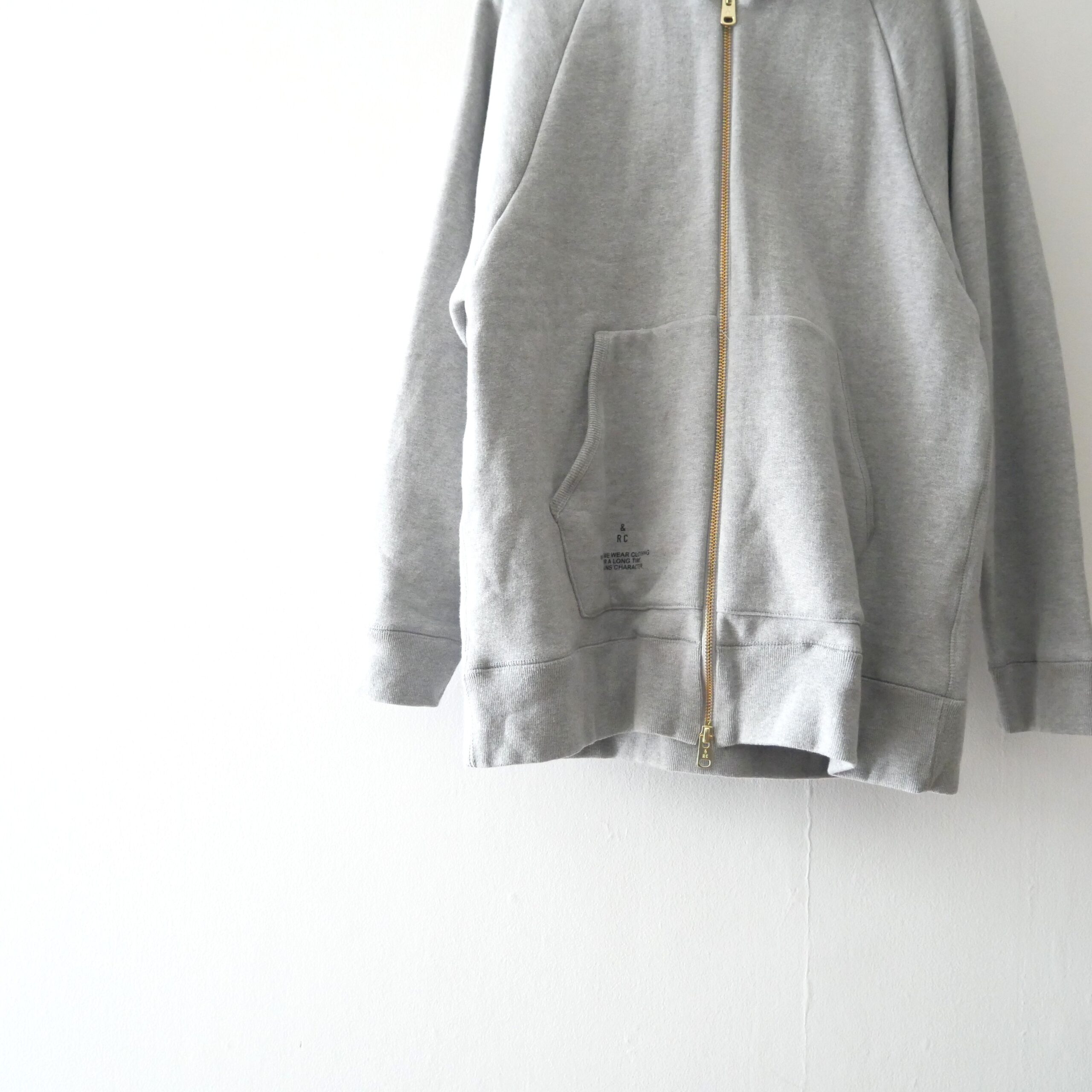 新品 カレンソロジー ¥34100 ベビーウラケロングパーカー<&RC>グレー Curensology（カレンソロジー） パーカー /「＆RC」ヘビーウラケロング